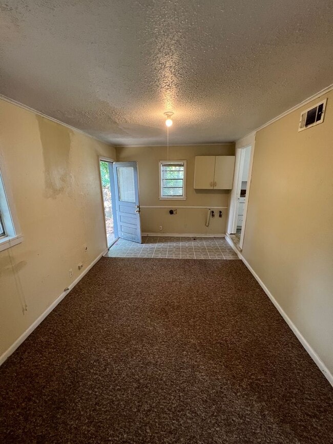 Photo - 322 W 69th St