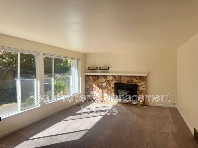 Photo - 14722 84th Ave NE