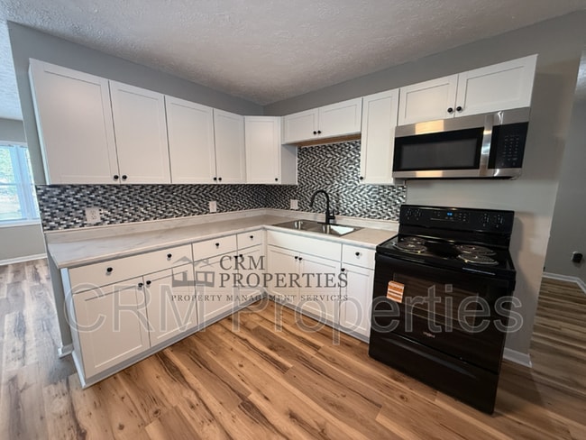 Photo - 5805 Lance Dr