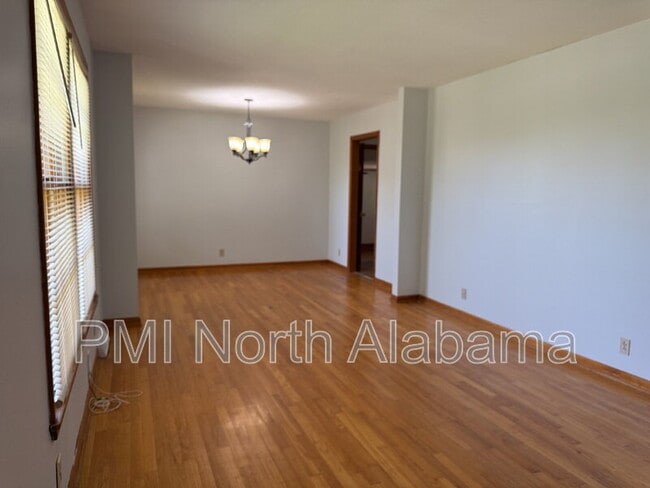 Photo - 2801 Brett Rd NW