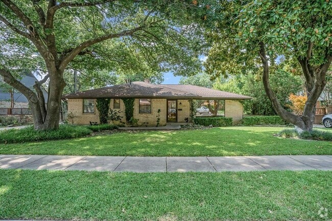 Building Photo - 2913 Ridgedale Dr Rental