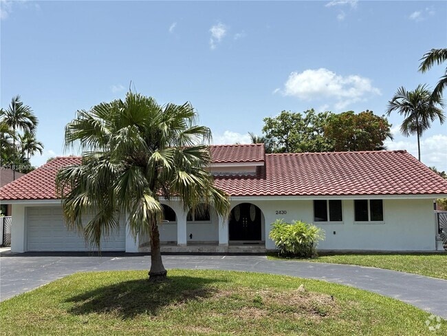 Building Photo - 2430 SW 99th Ave Rental