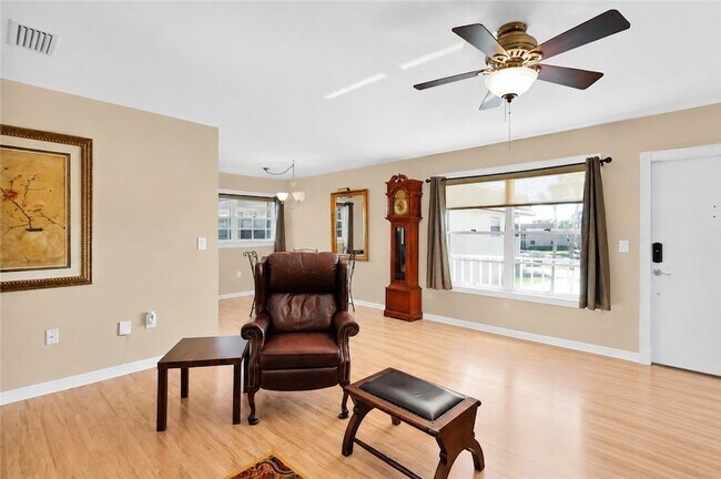 107 Spring Lake Ct Unit 206