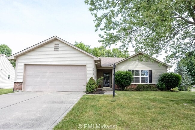 Building Photo - "Charming 3-Bed, 2-Bath Home with 1263 Sq Ft in Westfield's Serene Useppa Ct"