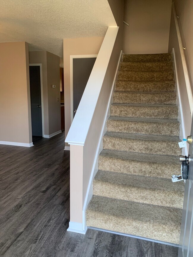 Athens Square Apartments For Rent in Athens, AL