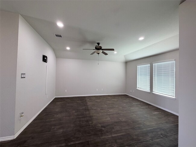 Photo - 21519 Victoria Harbor Dr