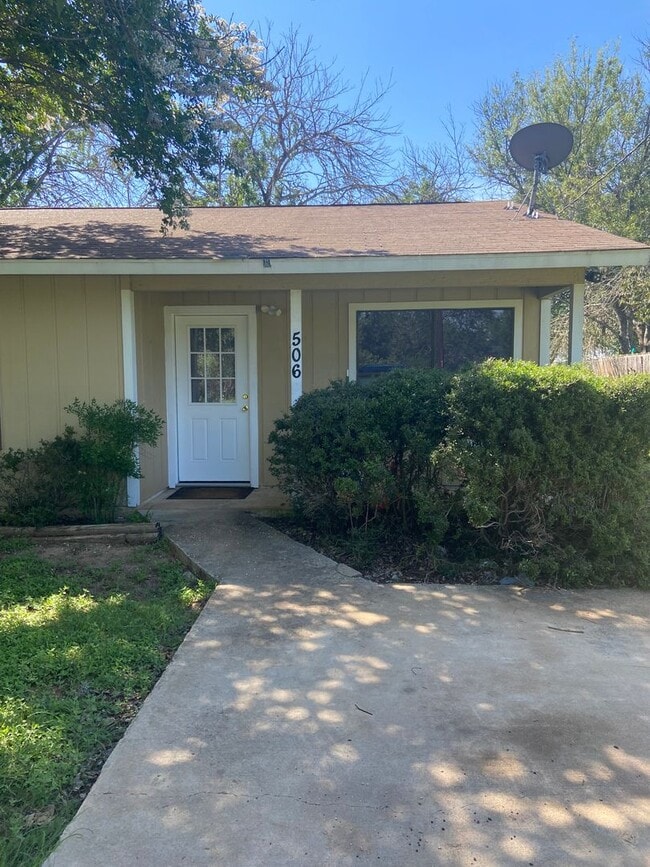 Building Photo - 510P Unit 1