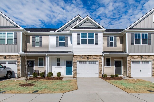 Building Photo - Charming 3BR Townhome in the Sought-After Springvale Community!