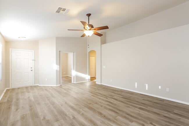 Photo - 23024 W Mohave St