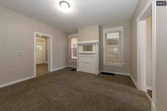 Photo - Greenup Duplex Unidad 1st Floor