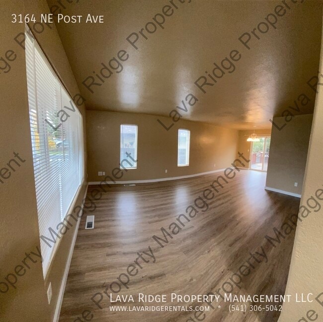 Photo - 3164 NE Post Ave