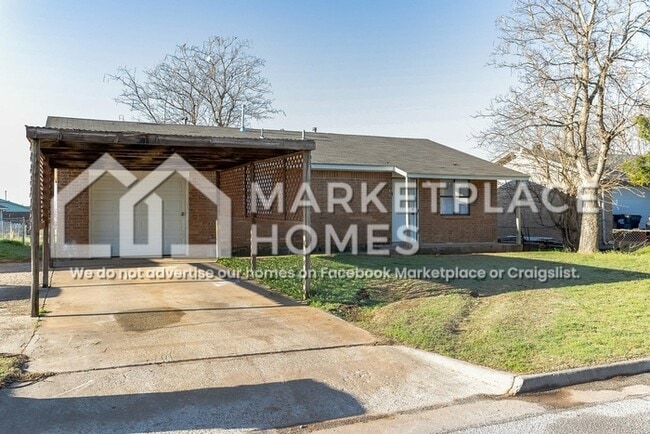 Photo - 404 E Texas Dr