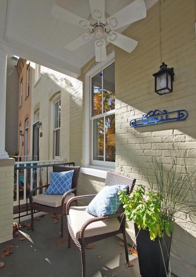 Photo - 307 9th St SE