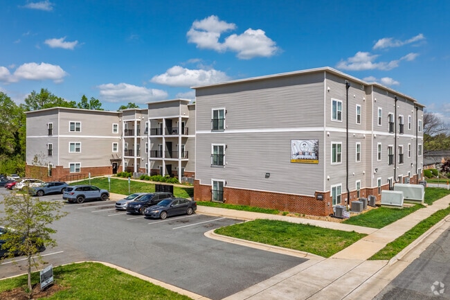 600 Station Square Apartments - 600 Station Square Apartments