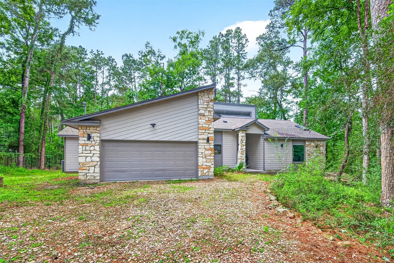 Photo - 41 Creek Forest Ln