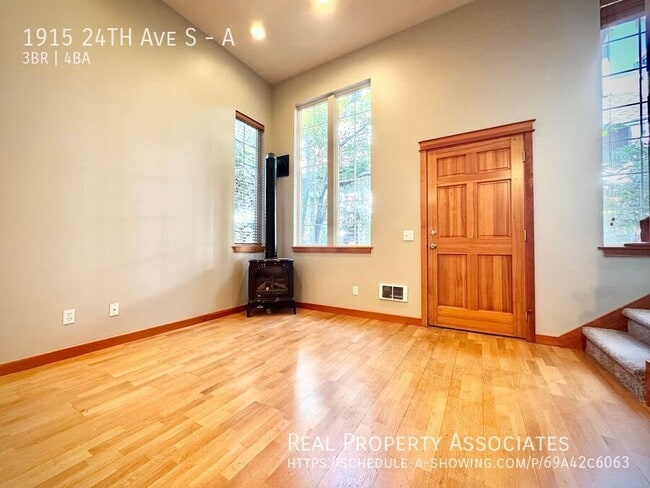 Photo - 1915 24th Ave S