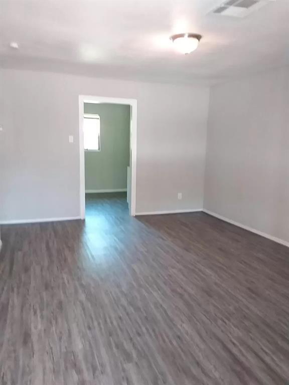 Photo - 7909 Woodward St