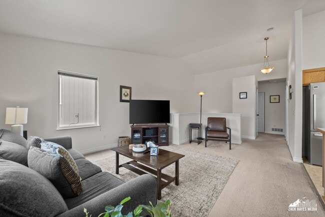 Building Photo - Tudor Townhouse Unit A