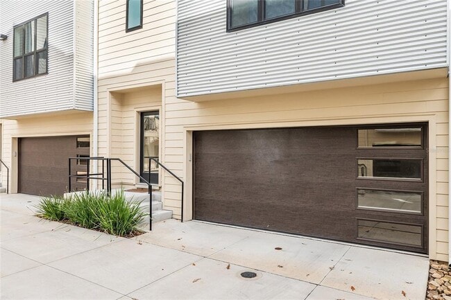 Building Photo - 2601 SW Williston Rd Unit 106