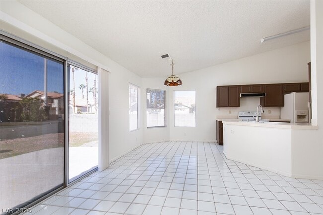 Photo - 121 Hanover Dr