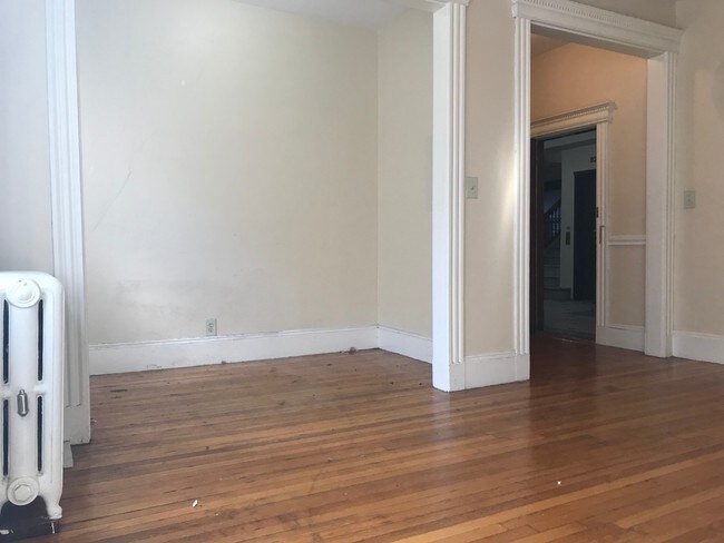 Photo - 11 Queensberry St Unit 4