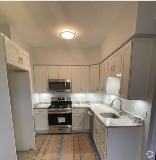 Building Photo - 383 Orange St Rental