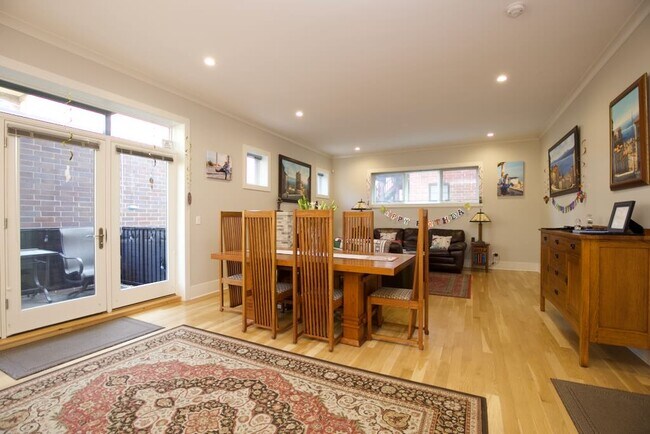 Photo - 4133 N Kenmore Ave Unidad S3