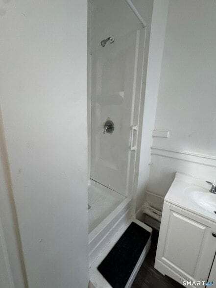 Photo - 86 Pequonnock St Unit 1