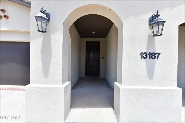 Photo - 13187 Borwick Rd