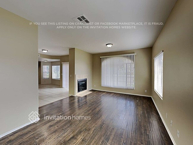 Photo - 18319 Hart St