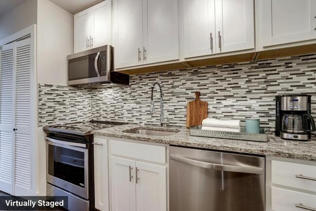 Photo - 82 Q St SW