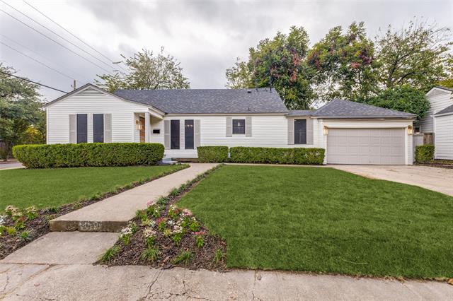 Photo - 5848 Kenwood Ave