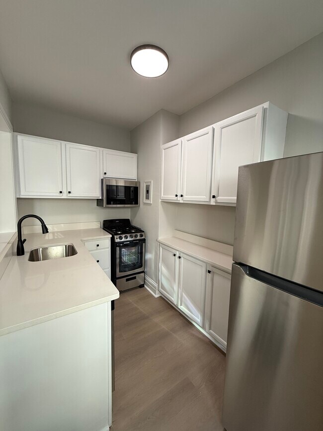 Photo - 108 Forrest Ave Unit 5