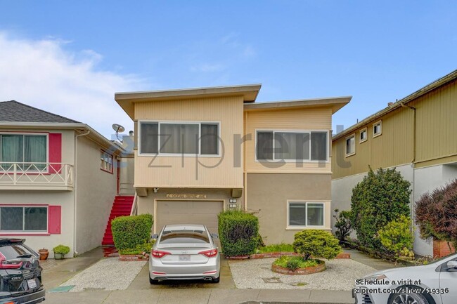 Building Photo - 2 Ocean Grove Ave Rental