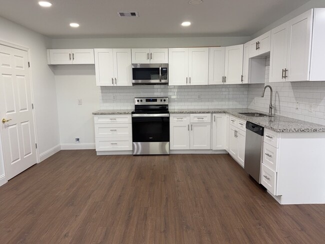 Photo - 3635 Wyoming St