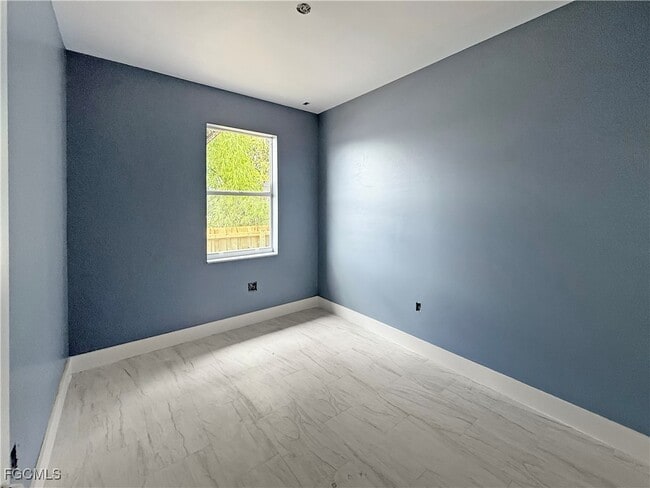 Building Photo - 2103 French St Rental