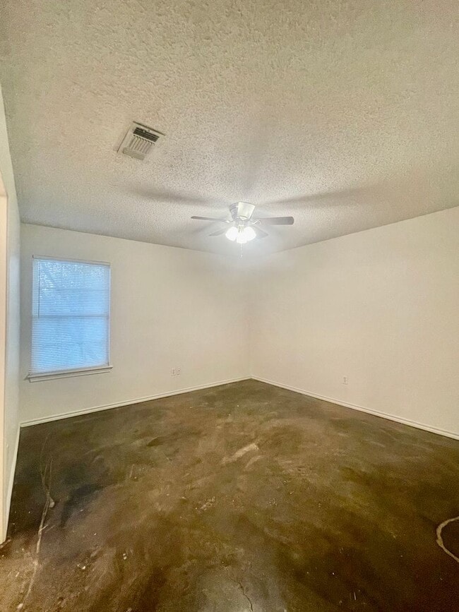 Photo - 1629 Gordon St
