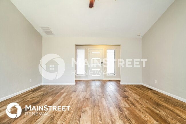 Photo - 1113 Countrywood Ln