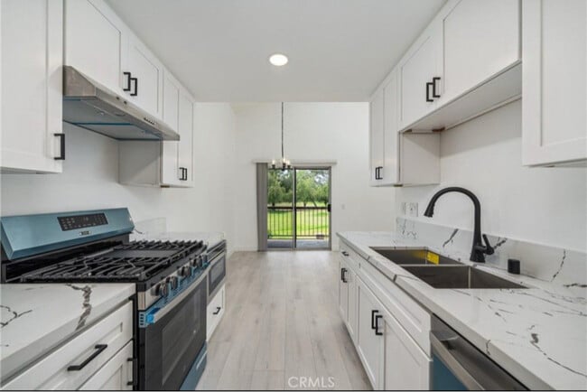 Building Photo - 3180 Little Mountain Dr Rental