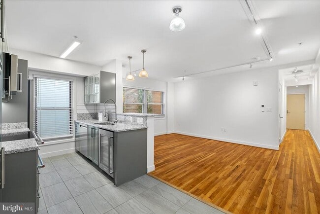 Photo - 220 2nd St SE Unit 303