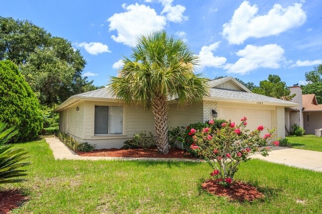 Building Photo - Clean and Neat Single Family Home