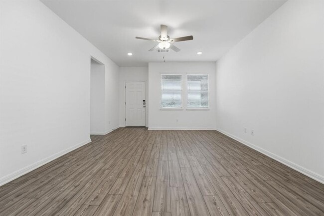 Photo - 201 Betsy Rd