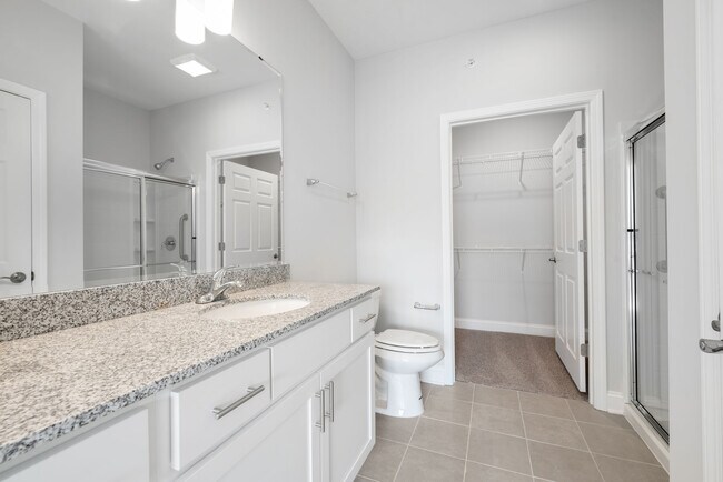 Traditions Suite Bath