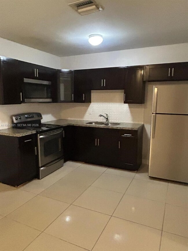 Photo - 7650 SW 10th Ct Unidad A