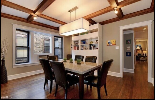 Photo - 2 br, 2 bath Condo - 3741 N Pine Grove Ave