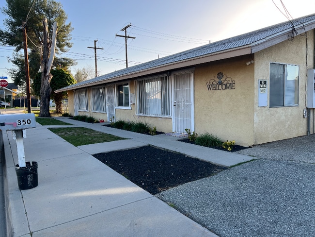 Photo - 350 Brown St Unidad 2