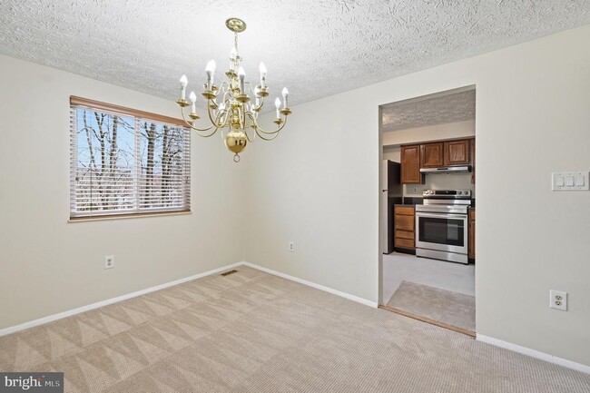 Photo - 5831 Rock Forest Ct