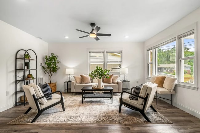 Photo - 105 Cabot Ct