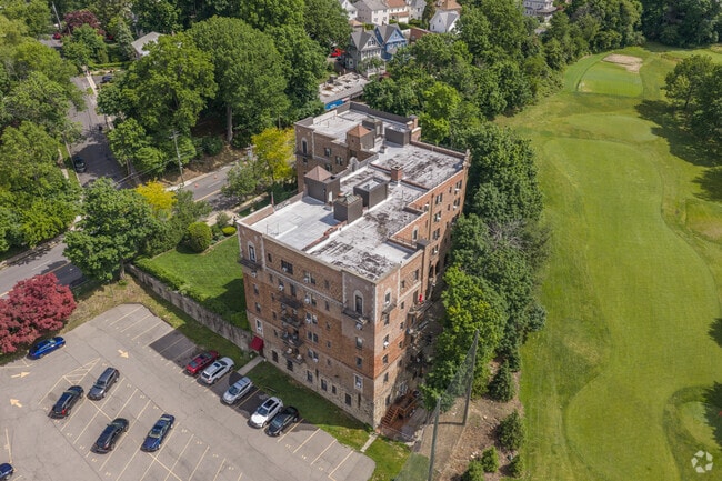 Photo - Pelham Manor Gardens
