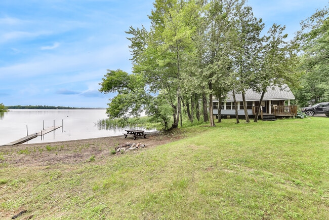 Photo - 25 Juneberry Ln